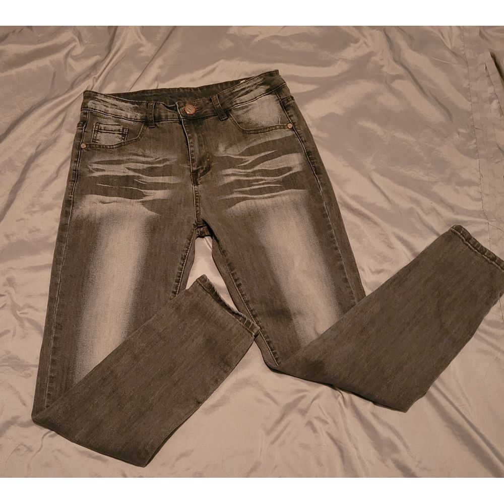Junbaoss Men's Slim Fit Straight Leg Jeans In Gray Wash‎ With Distressed Details - Picture 5 of 6
